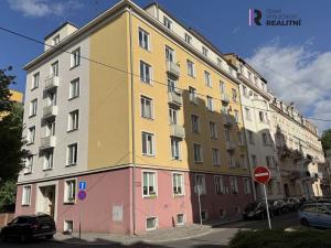 Pronájem bytu 2+1, Karlovy Vary, K. Čapka, 56 m2
