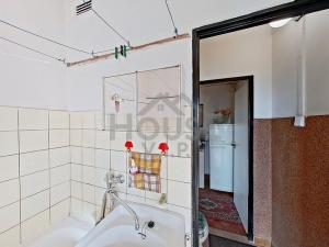 Prodej bytu 3+1, Praha - Malešice, Počernická, 72 m2