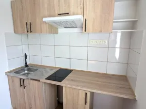 Pronájem bytu 2+kk, Děčín, Jiskrova, 32 m2