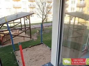 Pronájem bytu 2+1, Milovice, Spojovací, 43 m2