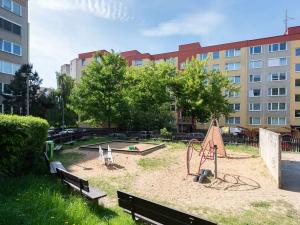 Prodej bytu 3+1, Praha - Hlubočepy, Högerova, 74 m2