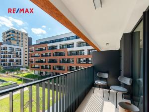 Pronájem bytu 1+kk, Praha - Hloubětín, Poděbradská, 33 m2