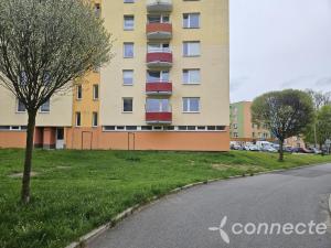 Prodej bytu 3+1, Volary, Sídl. Míru, 69 m2