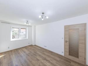 Prodej vily, Praha - Suchdol, Osvobození, 314 m2