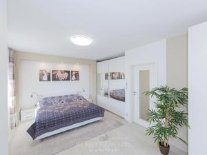 Prodej vily, Praha - Suchdol, Osvobození, 314 m2