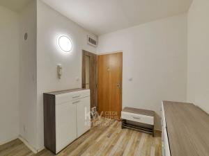 Prodej bytu 2+1, Cheb, Svobody, 65 m2