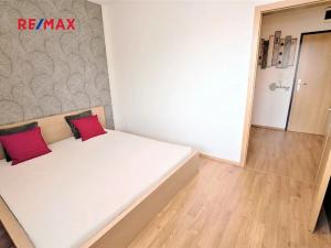 Pronájem bytu 2+kk, Hostivice, Žitná, 45 m2