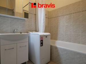 Pronájem bytu 1+1, Brno, Hoblíkova, 44 m2