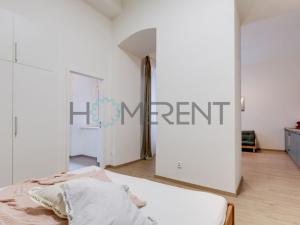 Prodej bytu 2+kk, Praha - Karlín, Prvního pluku, 53 m2