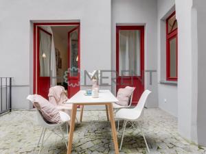 Prodej bytu 2+kk, Praha - Karlín, Prvního pluku, 53 m2