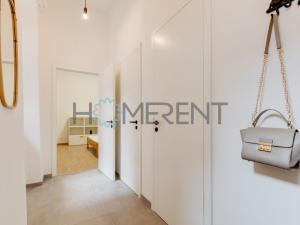 Prodej bytu 2+kk, Praha - Karlín, Prvního pluku, 53 m2