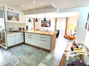 Prodej bytu 3+kk, Manilva, Španělsko, 88 m2