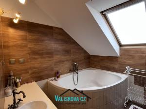 Pronájem bytu 3+kk, Kroměříž, Malý val, 90 m2
