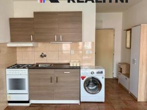 Pronájem bytu 1+1, Podbořany, Sídliště Míru, 35 m2