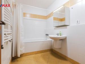 Prodej bytu 2+kk, Praha - Hostivař, Rychtáře Petříka, 48 m2