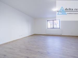 Prodej bytu 2+kk, Šumperk, Jesenická, 60 m2