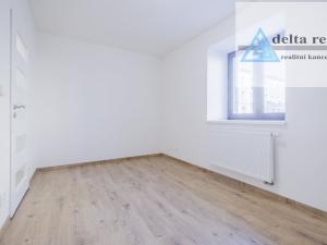 Prodej bytu 2+kk, Šumperk, Jesenická, 60 m2