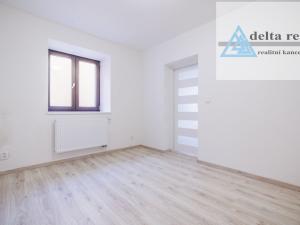 Prodej bytu 2+kk, Šumperk, Jesenická, 51 m2