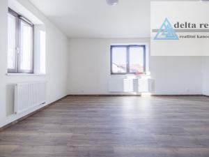 Prodej bytu 2+kk, Šumperk, Jesenická, 65 m2