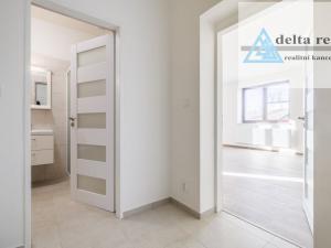 Prodej bytu 2+kk, Šumperk, Jesenická, 65 m2