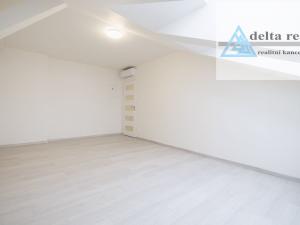 Prodej bytu 2+kk, Šumperk, Jesenická, 71 m2