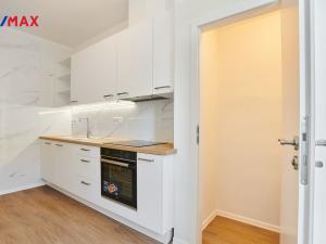 Pronájem bytu 2+1, Praha - Vršovice, Amurská, 73 m2