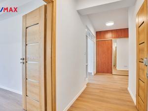 Pronájem bytu 2+1, Praha - Vršovice, Amurská, 73 m2