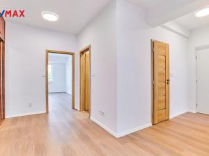 Pronájem bytu 2+1, Praha - Vršovice, Amurská, 73 m2