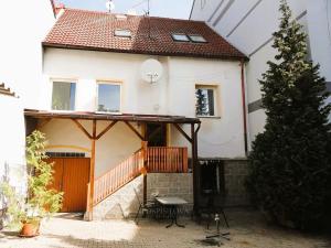 Pronájem rodinného domu, Postoloprty, Marxovo náměstí, 140 m2