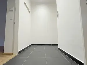 Pronájem bytu 2+kk, Praha - Strašnice, Kounická, 40 m2