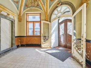 Pronájem kanceláře, Hradec Králové, Tomkova, 1600 m2