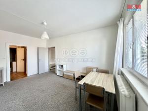 Pronájem bytu 2+1, Zlín - Malenovice, třída Svobody, 58 m2
