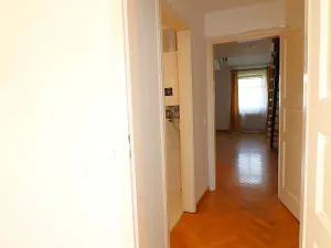 Pronájem bytu 3+kk, Praha - Vyšehrad, Neklanova, 101 m2