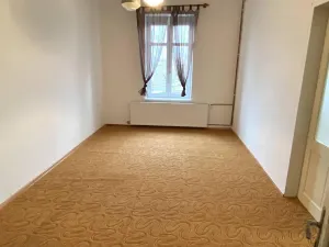 Pronájem bytu 3+1, Opava, Těšínská, 96 m2