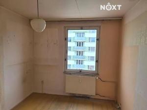 Prodej bytu 3+1, Hostinné, Sídliště, 71 m2