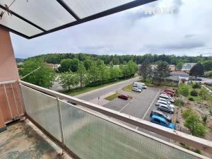 Prodej bytu 3+1, Hostinné, Sídliště, 71 m2