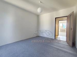 Pronájem bytu 2+1, České Budějovice, Třebízského, 64 m2