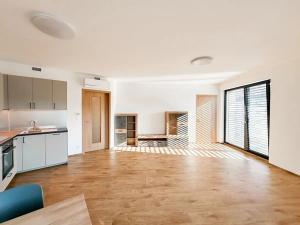 Pronájem bytu 2+kk, Praha - Žižkov, Jana Želivského, 64 m2