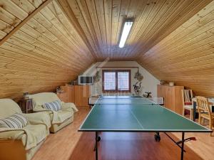 Prodej rodinného domu, Křížkový Újezdec, 314 m2