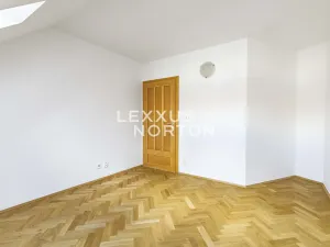 Prodej bytu 2+kk, Praha - Nové Město, Klimentská, 42 m2
