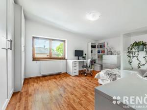 Prodej rodinného domu, Praha - Dolní Počernice, Jana Bílka, 301 m2