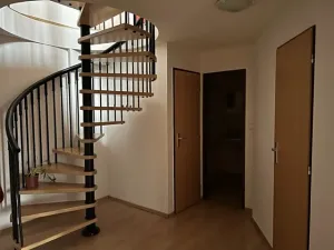Pronájem bytu 4+kk, Liberec, nám. Dr. E. Beneše, 134 m2