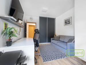 Prodej bytu 4+kk, Mníšek pod Brdy, Ke škole, 188 m2
