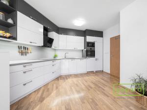 Prodej bytu 4+kk, Mníšek pod Brdy, Ke škole, 188 m2
