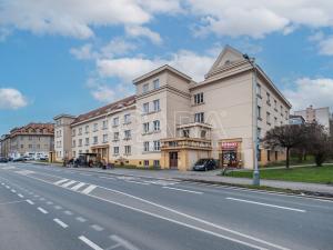 Pronájem bytu 2+kk, Praha - Vysočany, Novovysočanská, 52 m2
