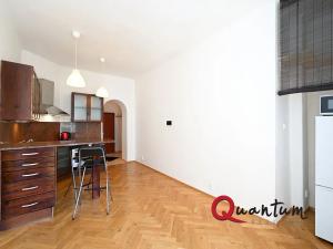 Pronájem bytu 2+kk, Praha - Vinohrady, Rejskova, 44 m2