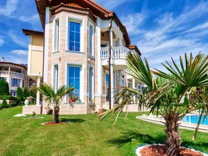 Prodej rodinného domu, Sveti Vlas, Bulharsko, 350 m2