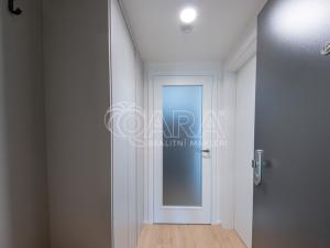 Pronájem bytu 1+kk, Praha - Smíchov, U Lihovaru, 29 m2
