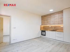 Pronájem bytu 2+kk, Jindřichův Hradec, Schwaigrova, 41 m2