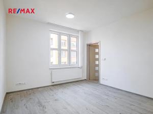 Pronájem bytu 2+kk, Jindřichův Hradec, Schwaigrova, 41 m2